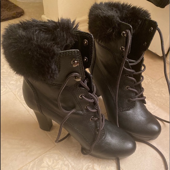 Boots... Ana-A New Approach - Picture 2 of 2